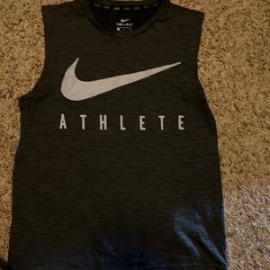 Boys sleeveless Nike shirt size large
